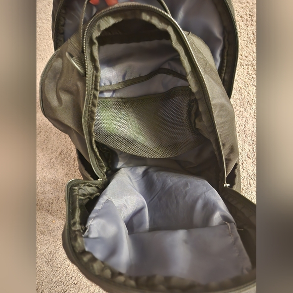 Adidas Defender Backpack - Picture 6 of 7